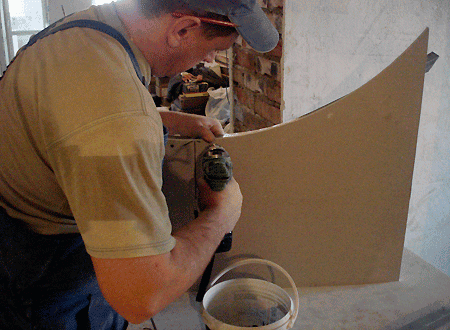 Закрепляем края арки